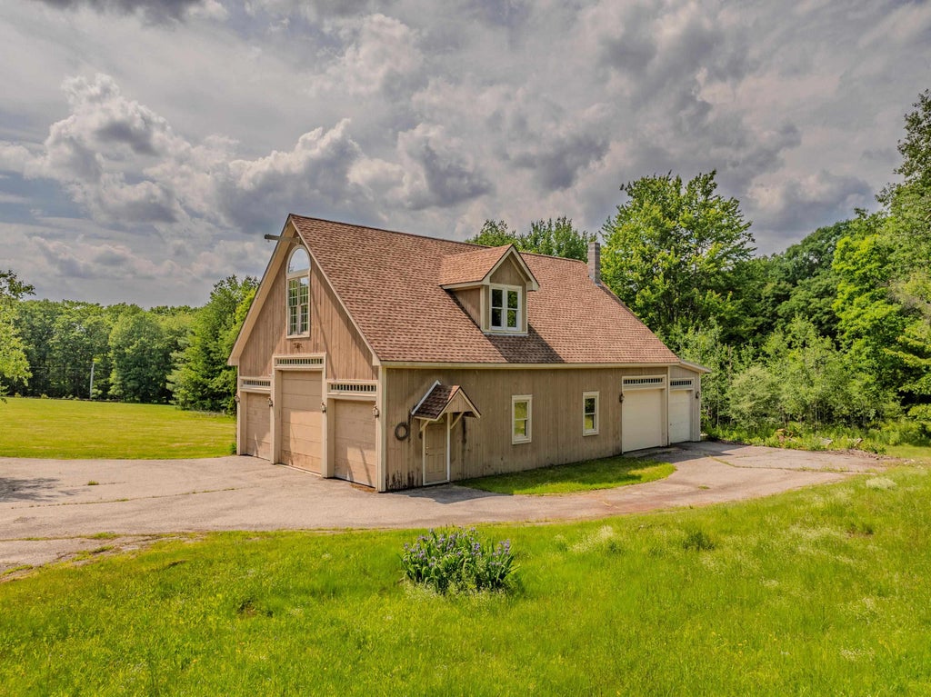 Photo of 236 Queen Street, Boscawen, NH 03303 (MLS # 5094328)