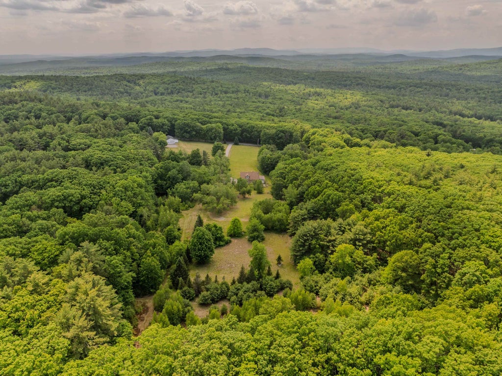 Photo of 236 Queen Street, Boscawen, NH 03303 (MLS # 5094328)