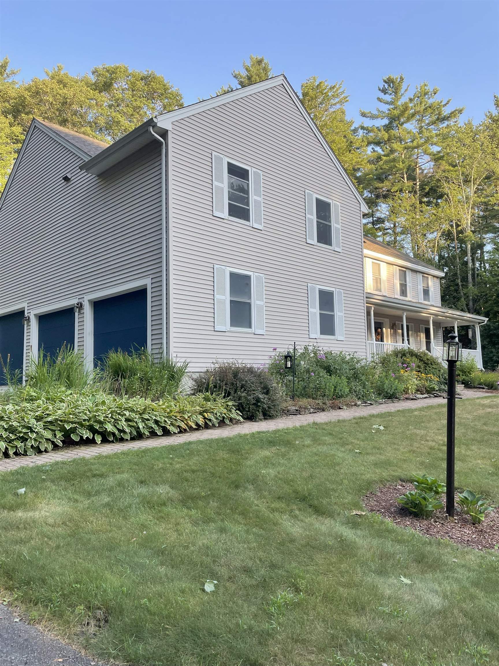 5 Pebble Court
