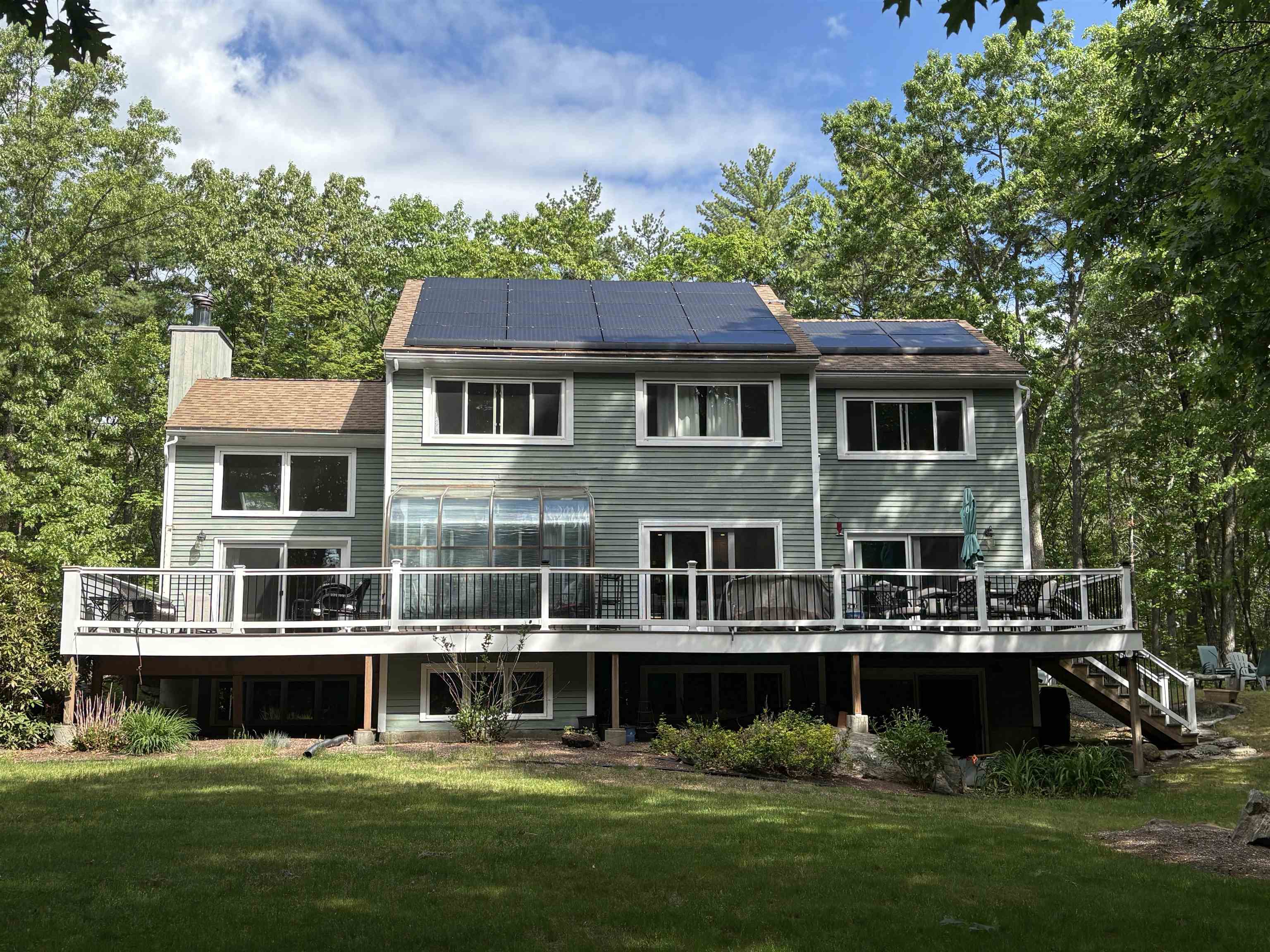 37 Standish Way