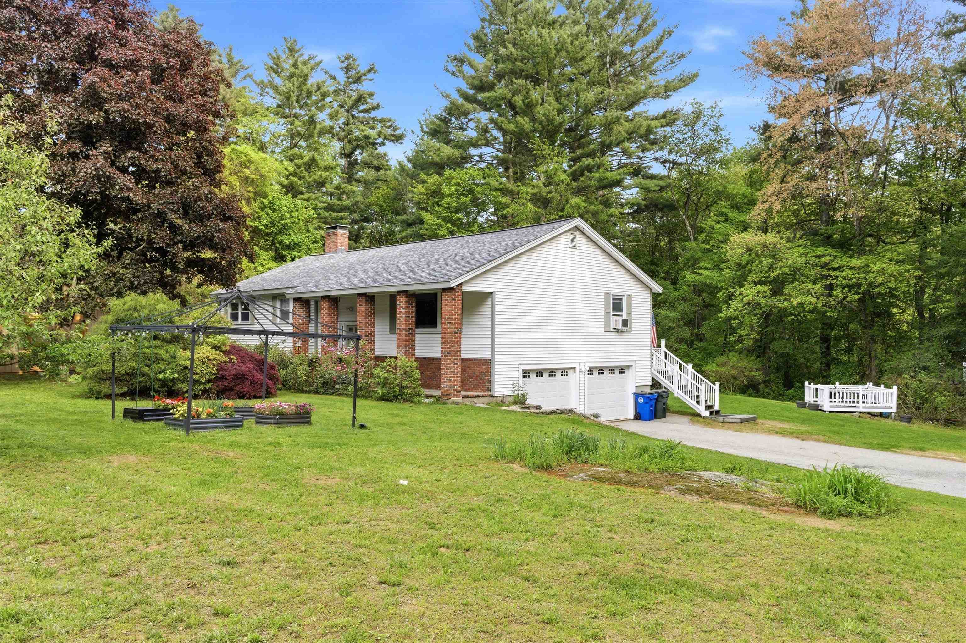 16 Glenwood Drive