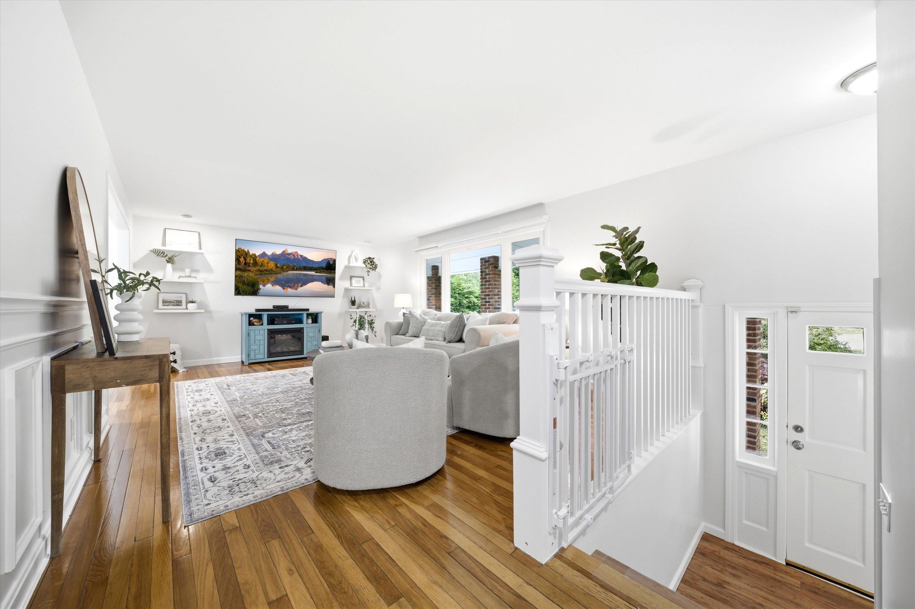 16 Glenwood Drive