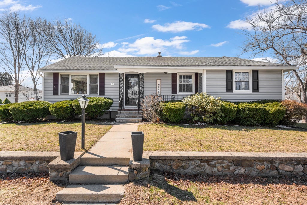 Photo of 6 Messer Avenue, Salem, NH 03079 (MLS # 5094859)