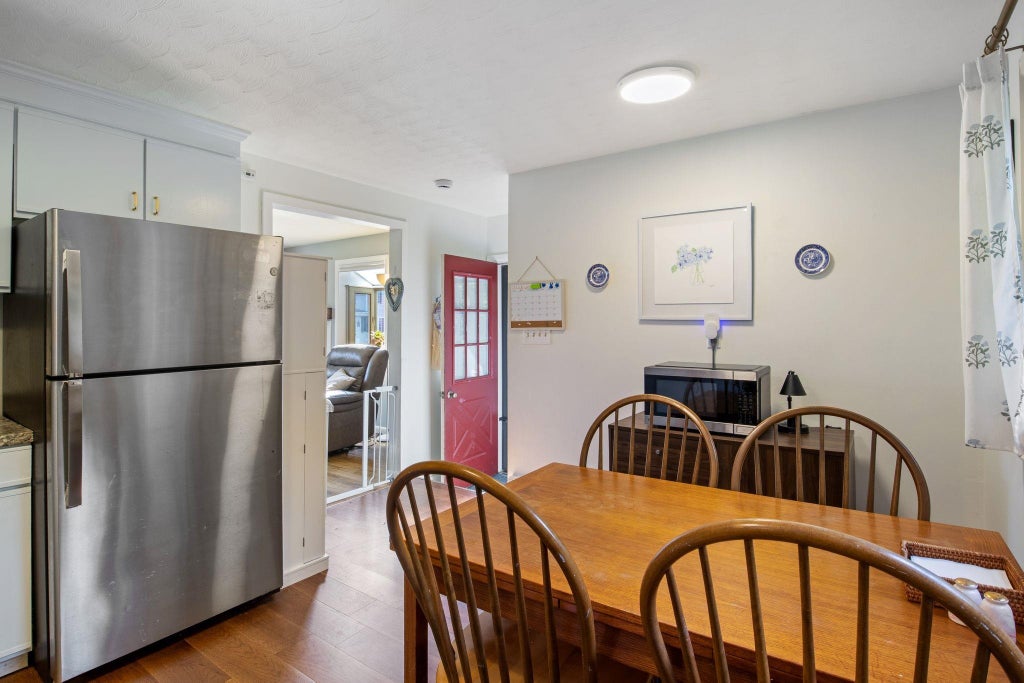 Photo of 2 Hemlock Circle, Dover, NH 03820 (MLS # 5109018)