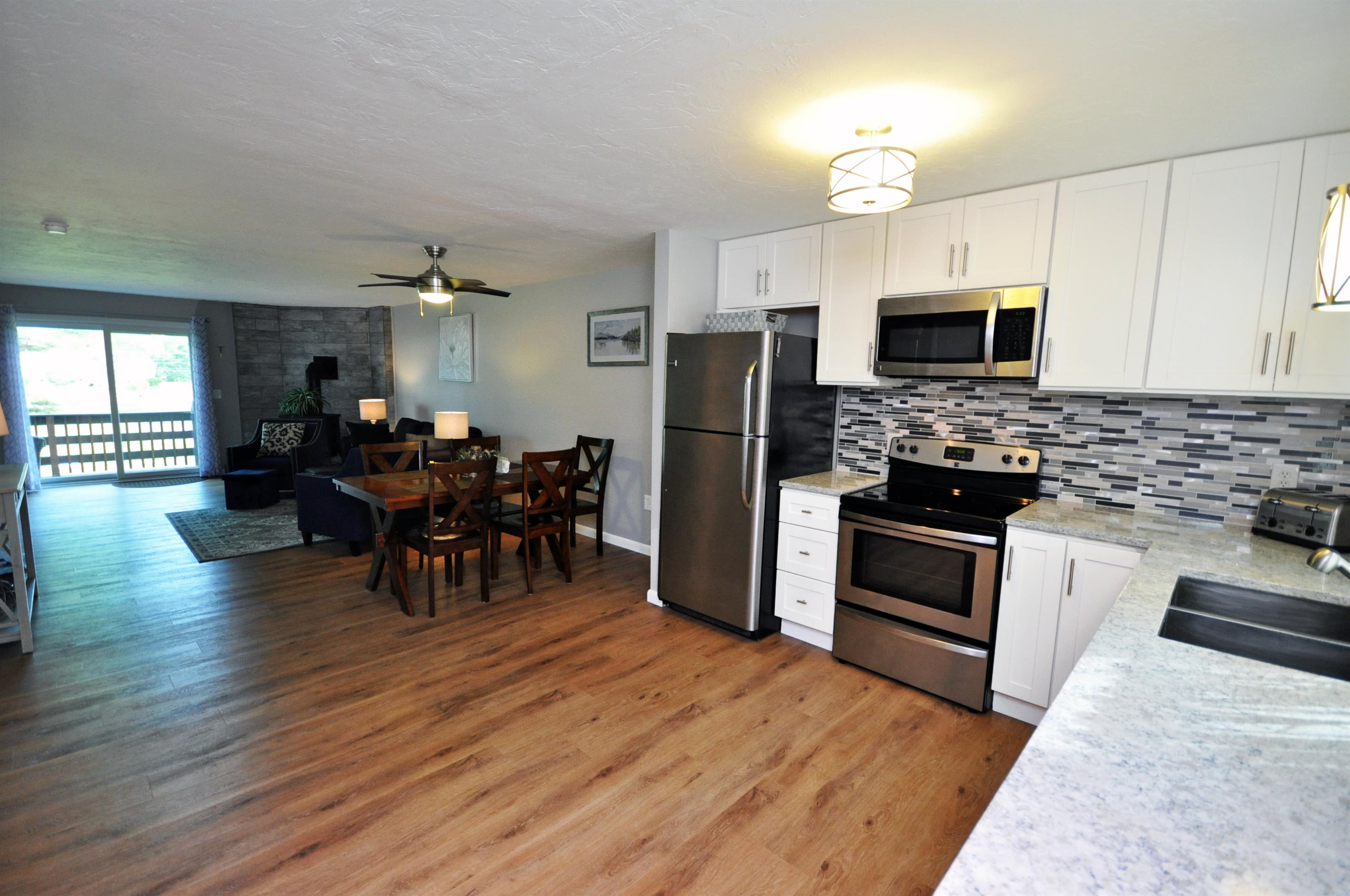 17 Village West Drive 11