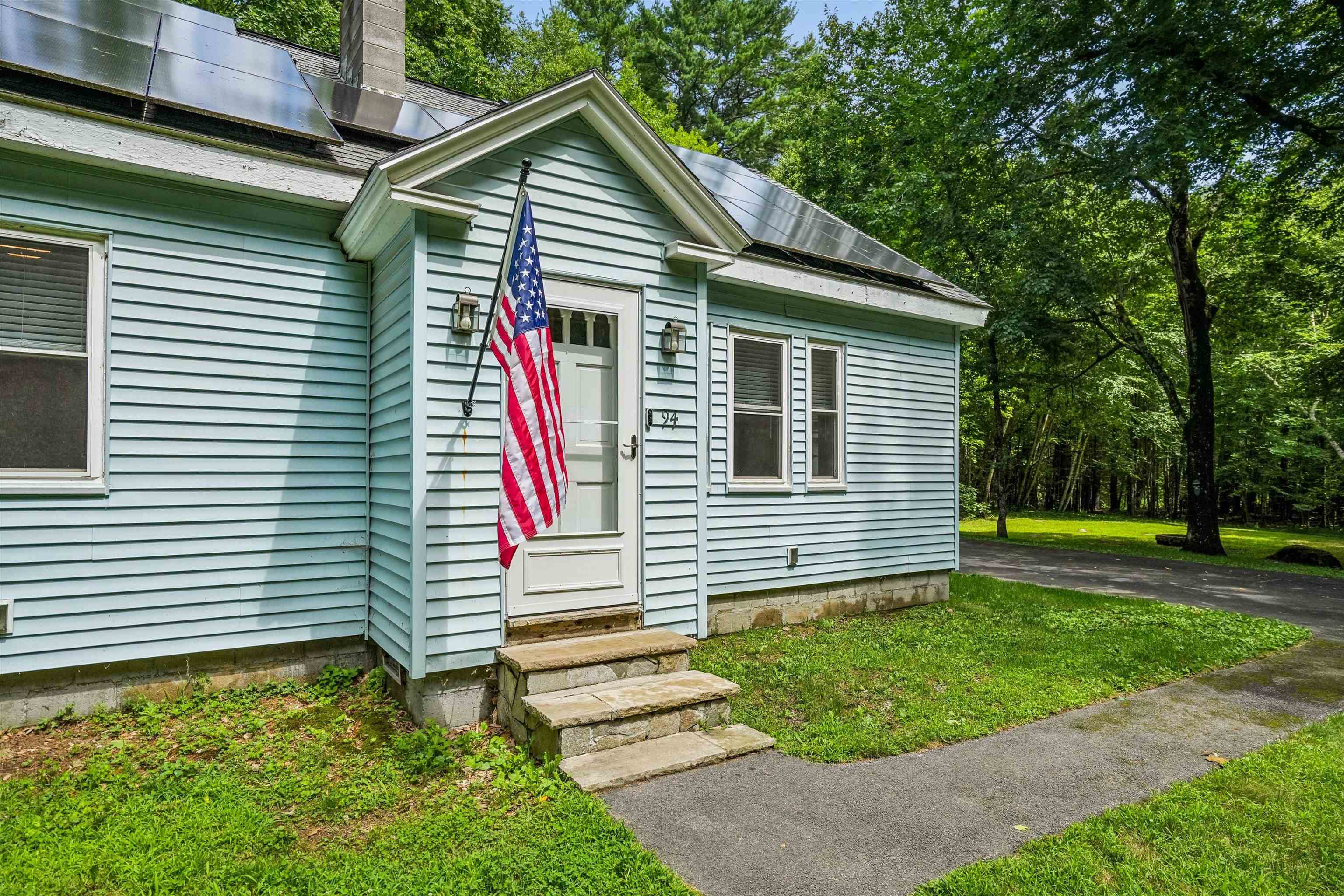 94 Old Amherst Road