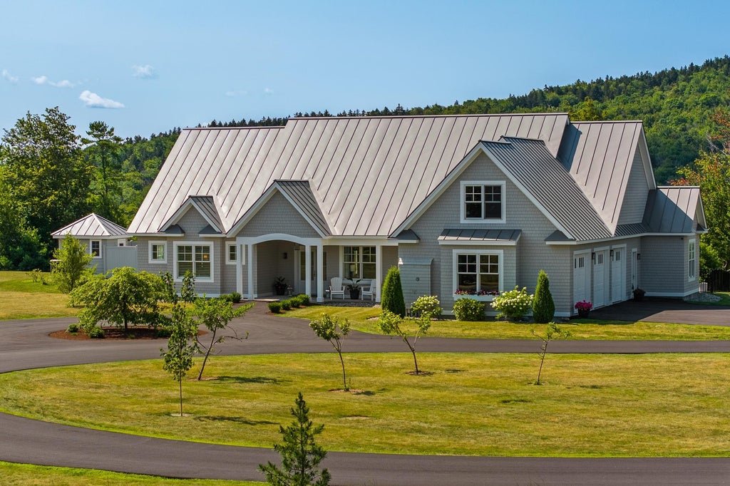 Photo of 125 Summit Road, Sutton, NH 03260 (MLS # 5094351)