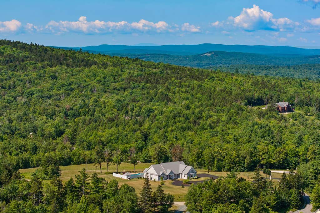 Photo of 125 Summit Road, Sutton, NH 03260 (MLS # 5094351)