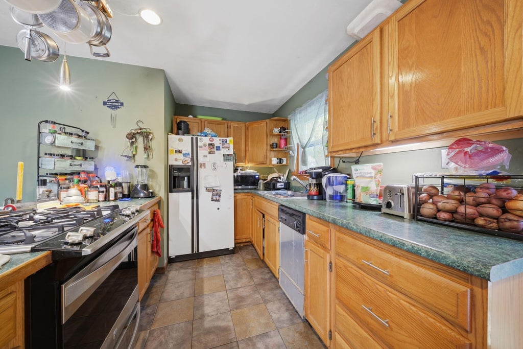 Photo of 48 Karlene Street, Newport, NH 03773 (MLS # 5115093)