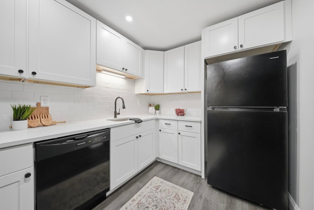 Photo of 152 Capitol Hill Drive #L, Londonderry, NH 03053 (MLS # 5108593)