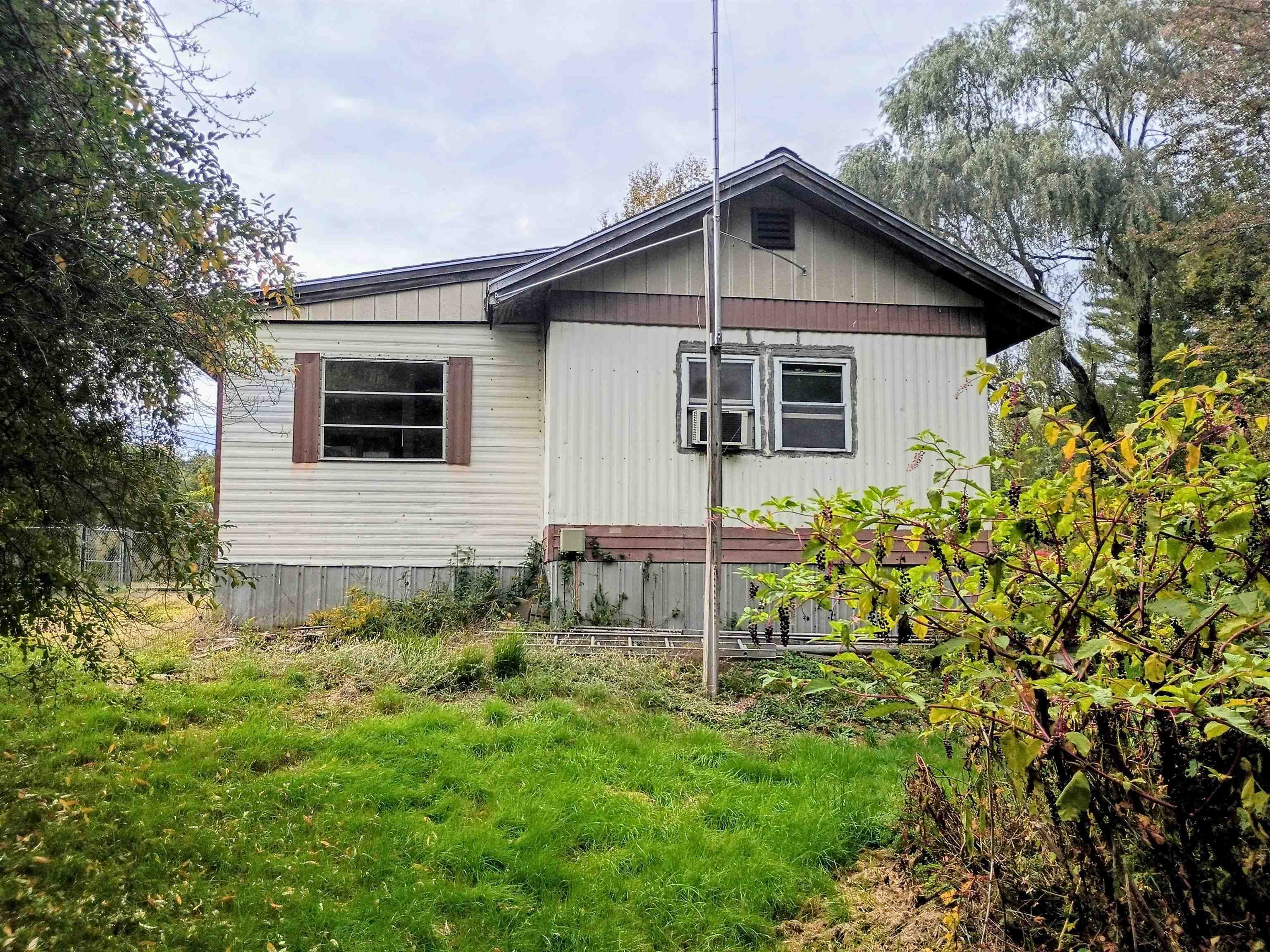 8 Darren Drive
