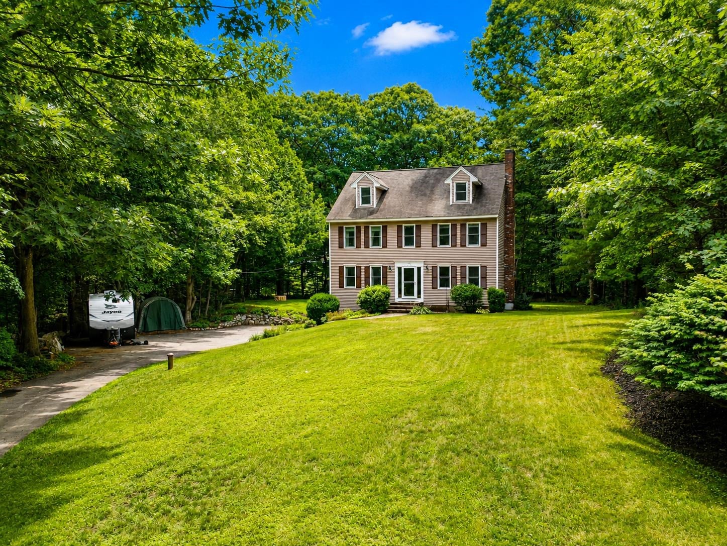 25 Peaslee Court