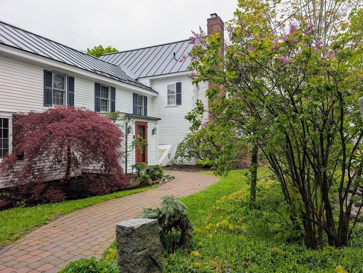 16 Gould Hill Road