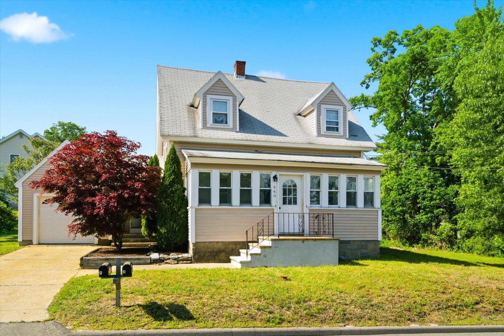 Photo of 440 Gold Street, Manchester, NH 03103 (MLS # 5093388)