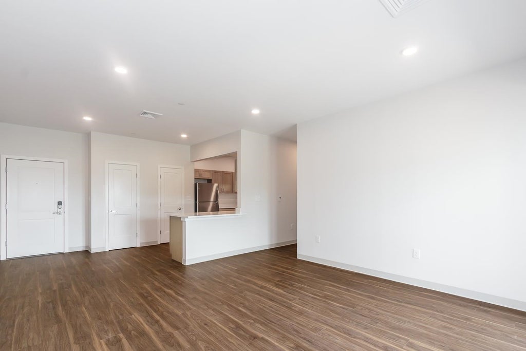Photo of 2 Optical Loop #106, Londonderry, NH 03053 (MLS # 5108322)
