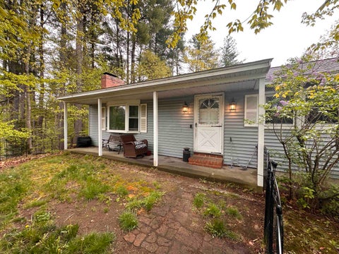 Photo of 12 Winnhaven Drive, Hudson, NH 03051 (MLS # 5092193)