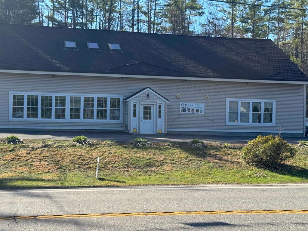 Photo of 1808 Chocorua Mountain Highway, Tamworth, NH 03817 (MLS # 5081763)