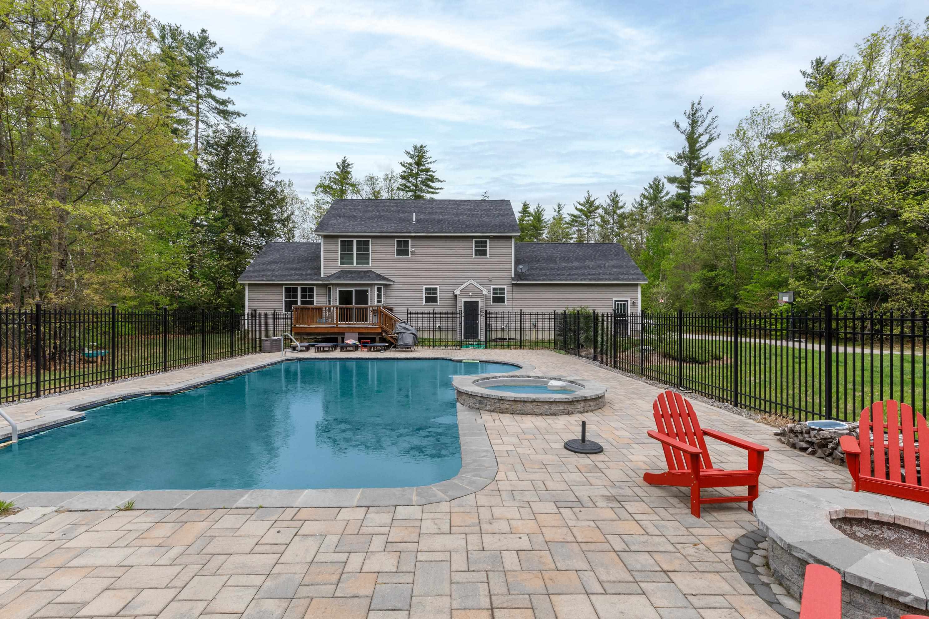 130 West Ridge Circle