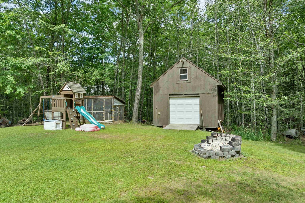 Photo of 73 Stevens Hill Road, Nottingham, NH 03290 (MLS # 5106872)