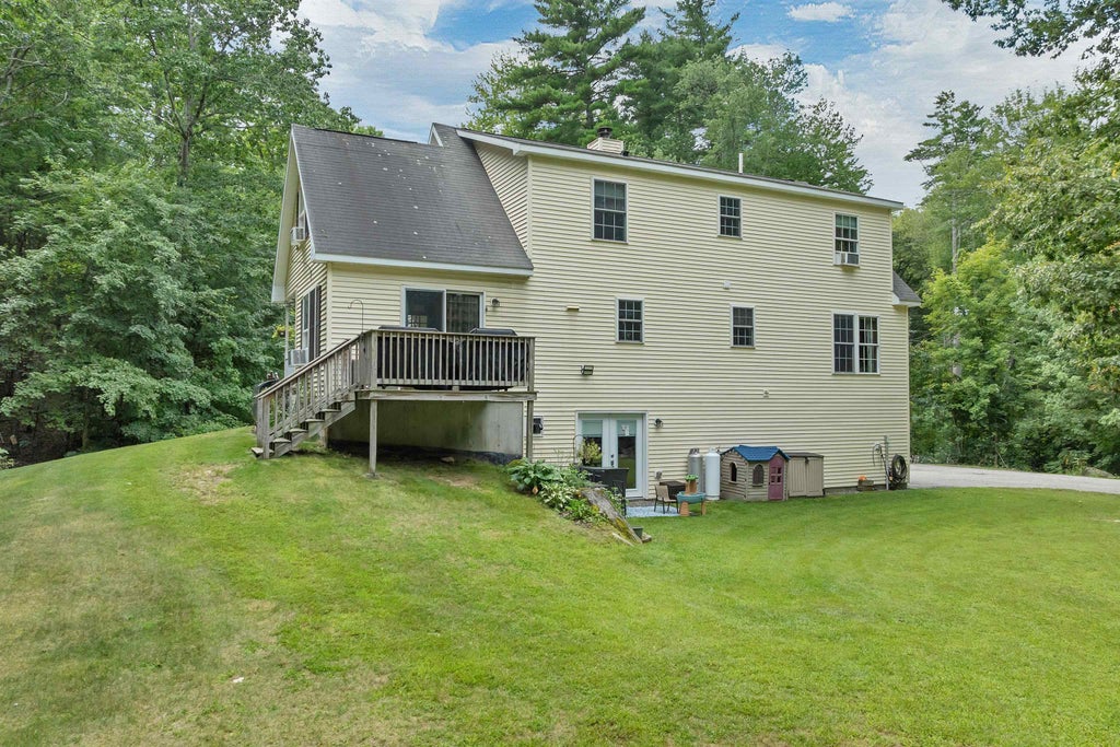 Photo of 73 Stevens Hill Road, Nottingham, NH 03290 (MLS # 5106872)