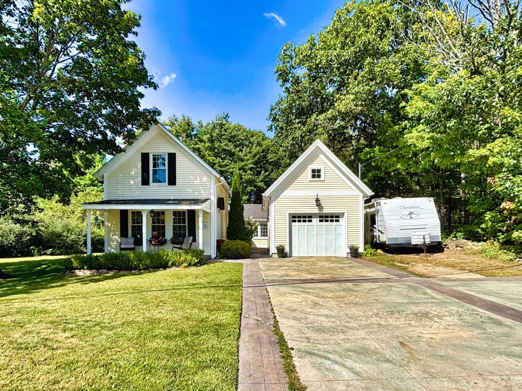 Photo of 20 Todd Hill Road, Rindge, NH 03461 (MLS # 5109491)