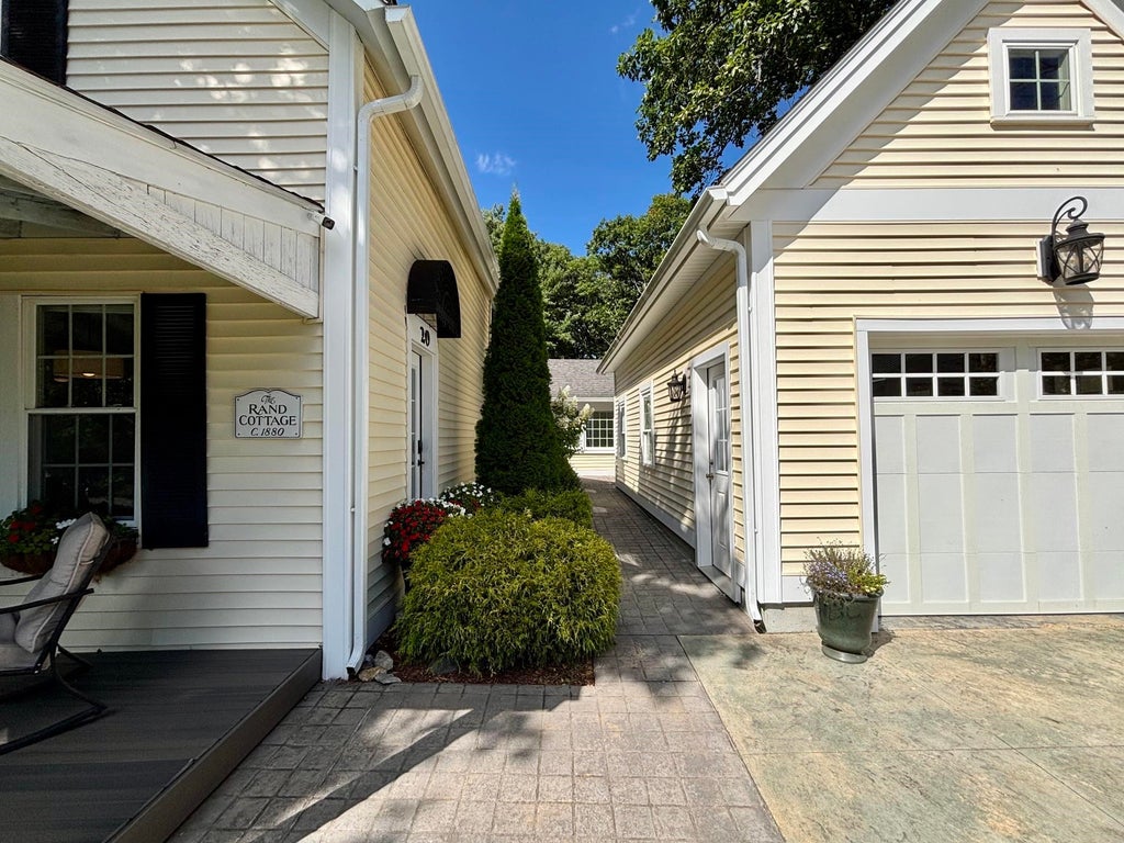 Photo of 20 Todd Hill Road, Rindge, NH 03461 (MLS # 5109491)