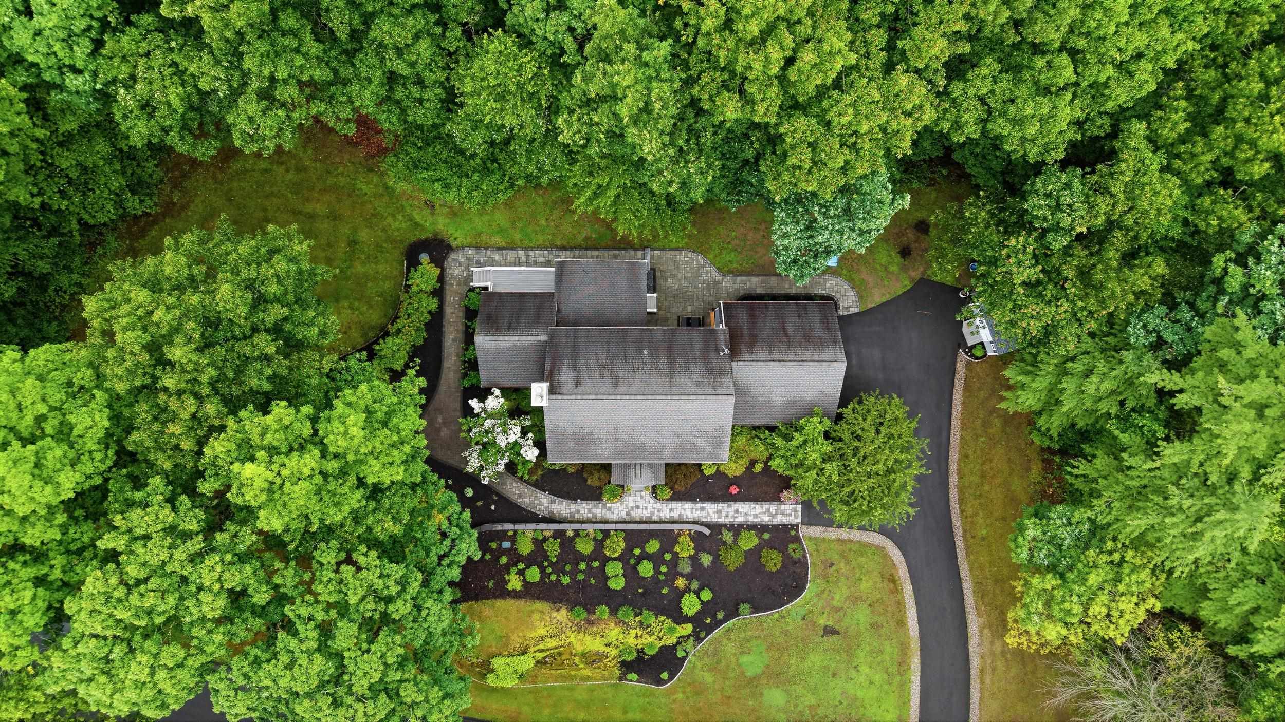 11 Montgomery Farm Road