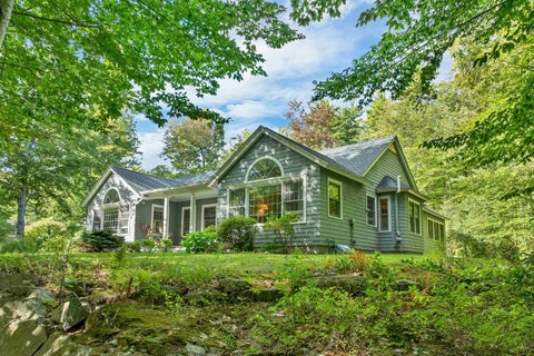 Photo of 36 Camp Fire Circle, Alton, NH 03809 (MLS # 5111544)