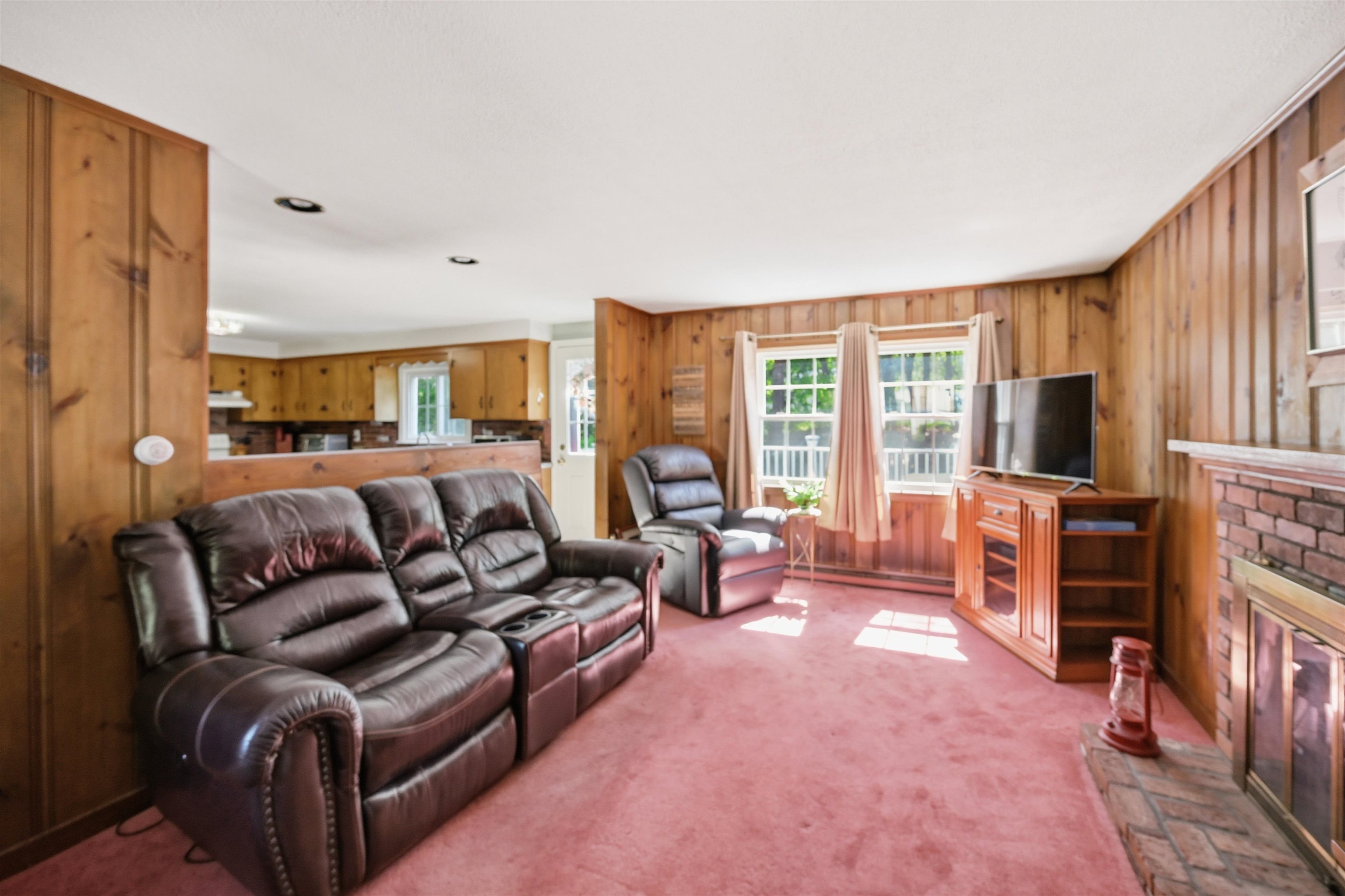 23 Rustic Lane
