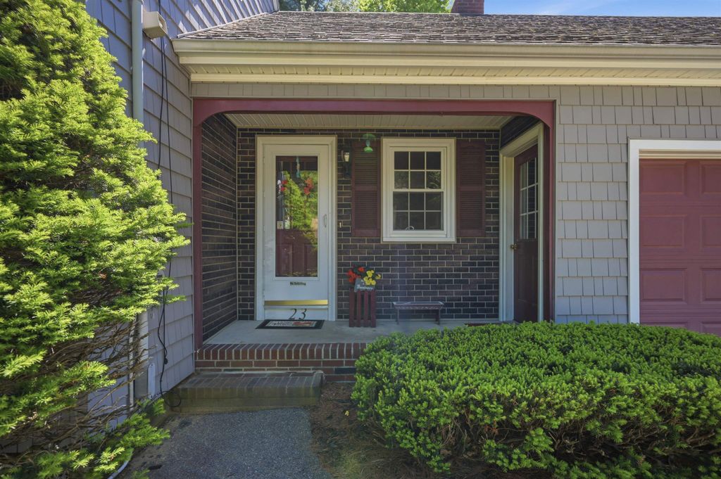 Photo of 23 Rustic Lane, Plaistow, NH 03865 (MLS # 5091011)