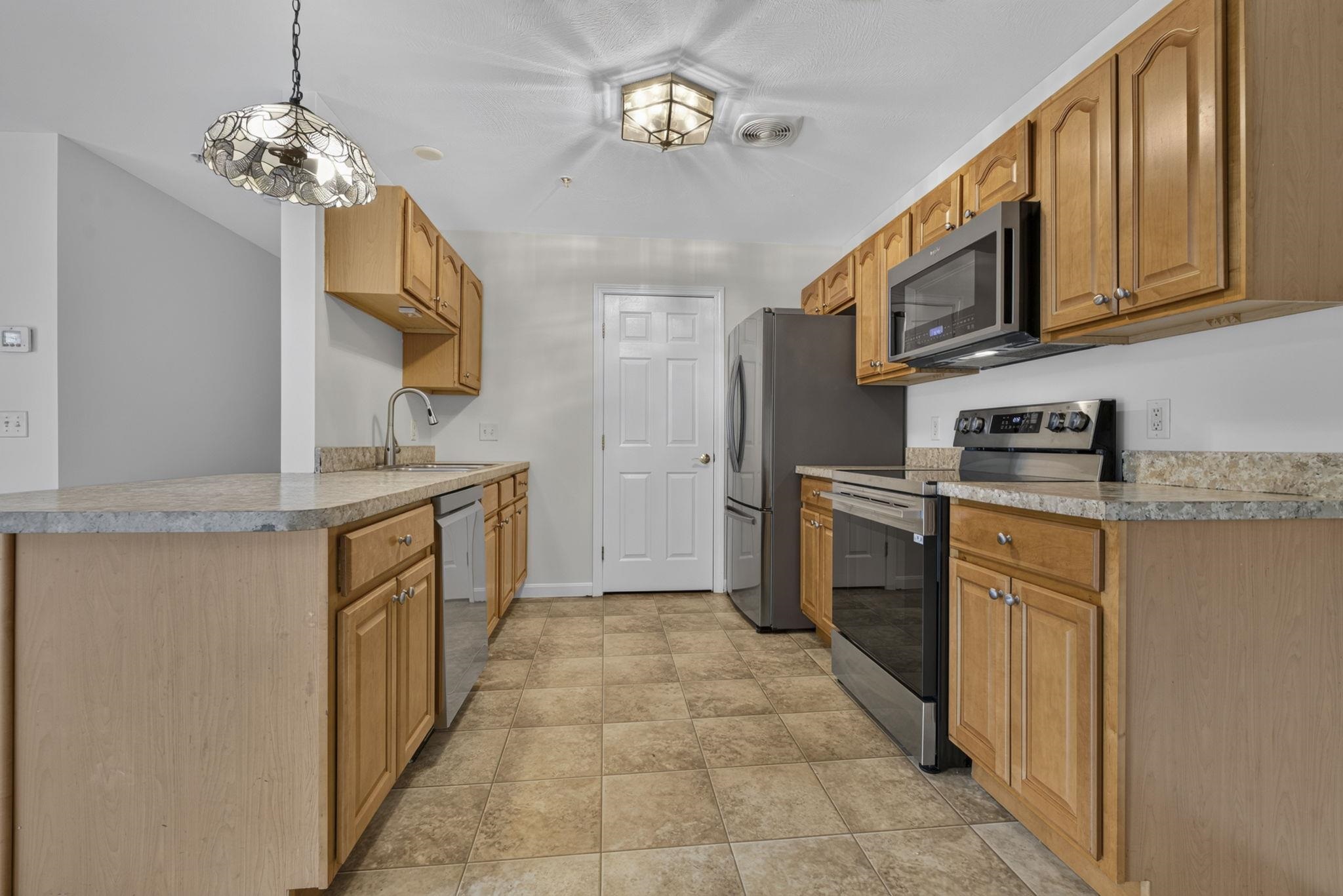 65 Fordway Ext Boulevard 202