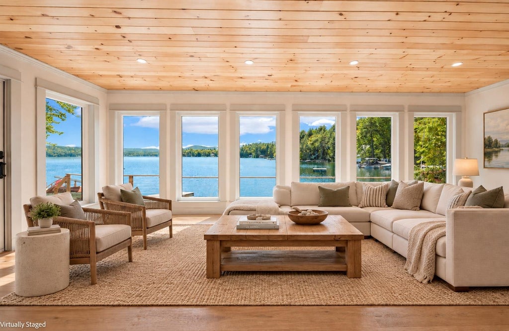 Photo of 253 Lake Avenue, Sunapee, NH 03782 (MLS # 5110235)