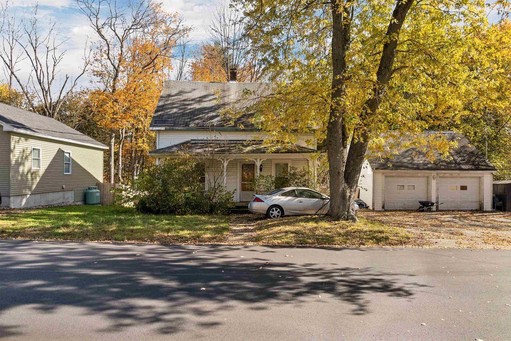 Photo of 10 Hanson Street, Somersworth, NH 03878 (MLS # 5115401)