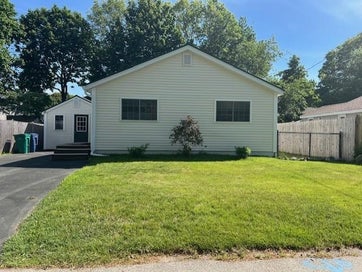 23 Walnut Avenue Hampton NH 03842