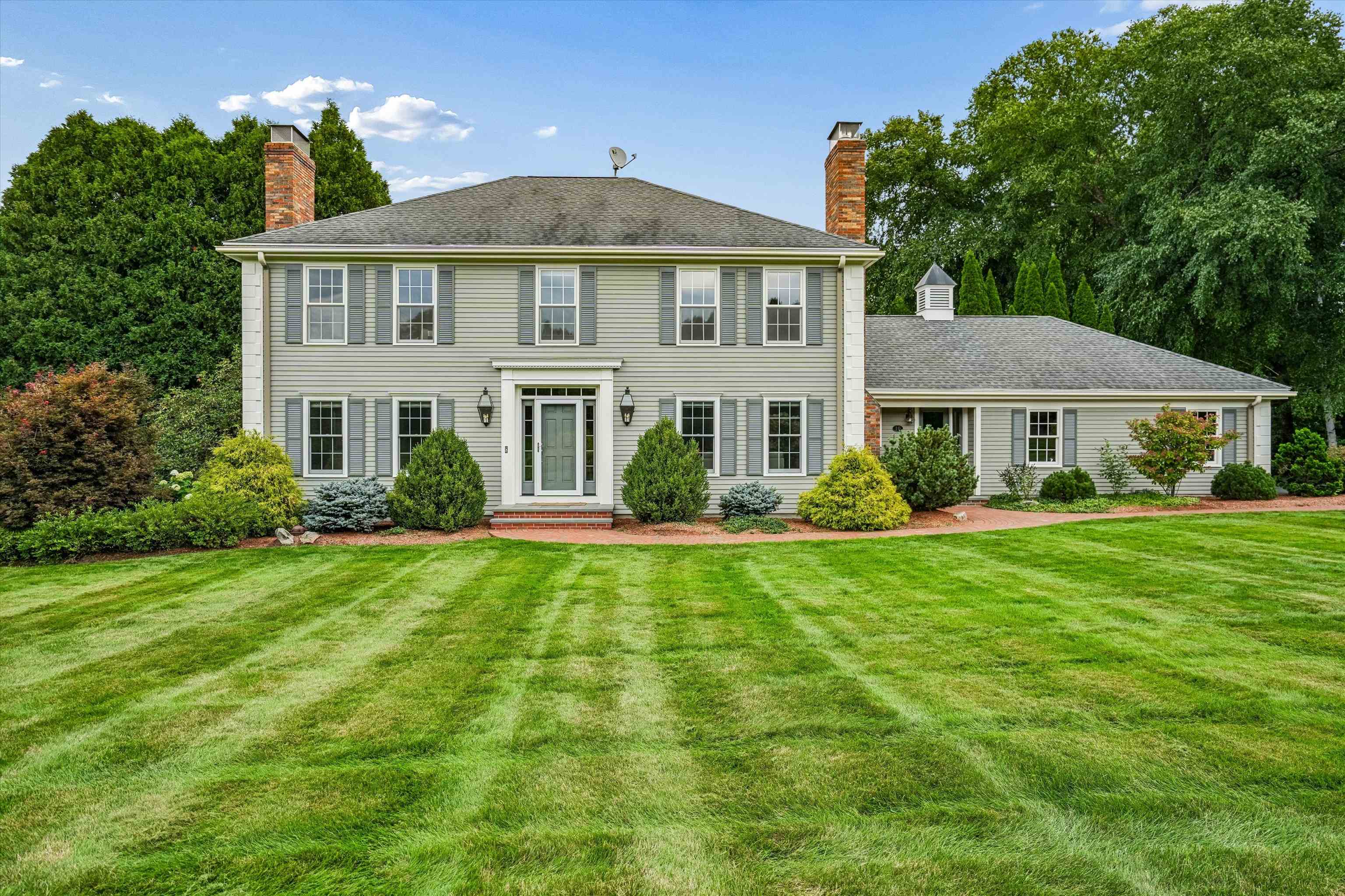10 Puritan Drive