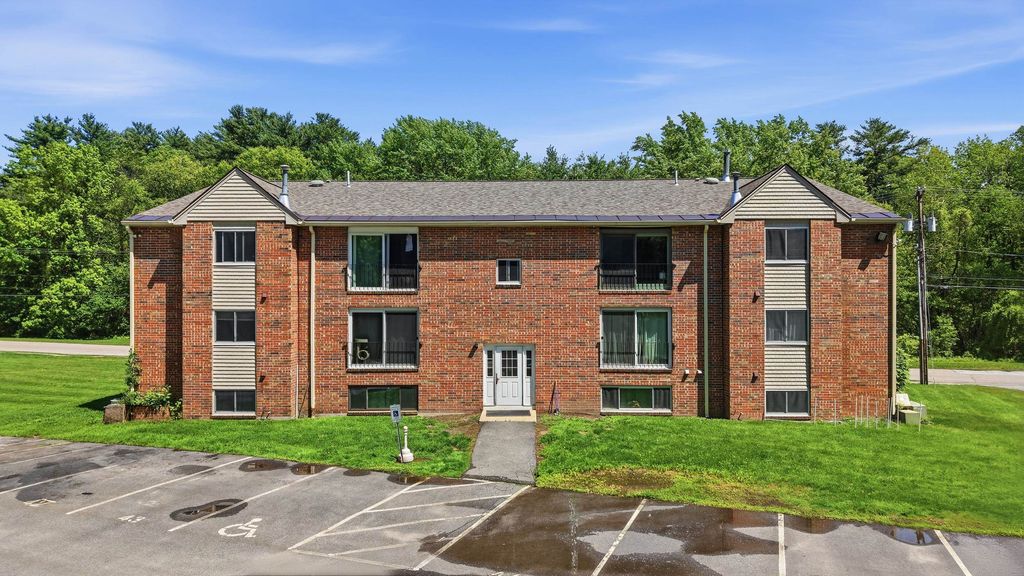 Photo of 2 Brookside Drive #11, Exeter, NH 03833 (MLS # 5091286)
