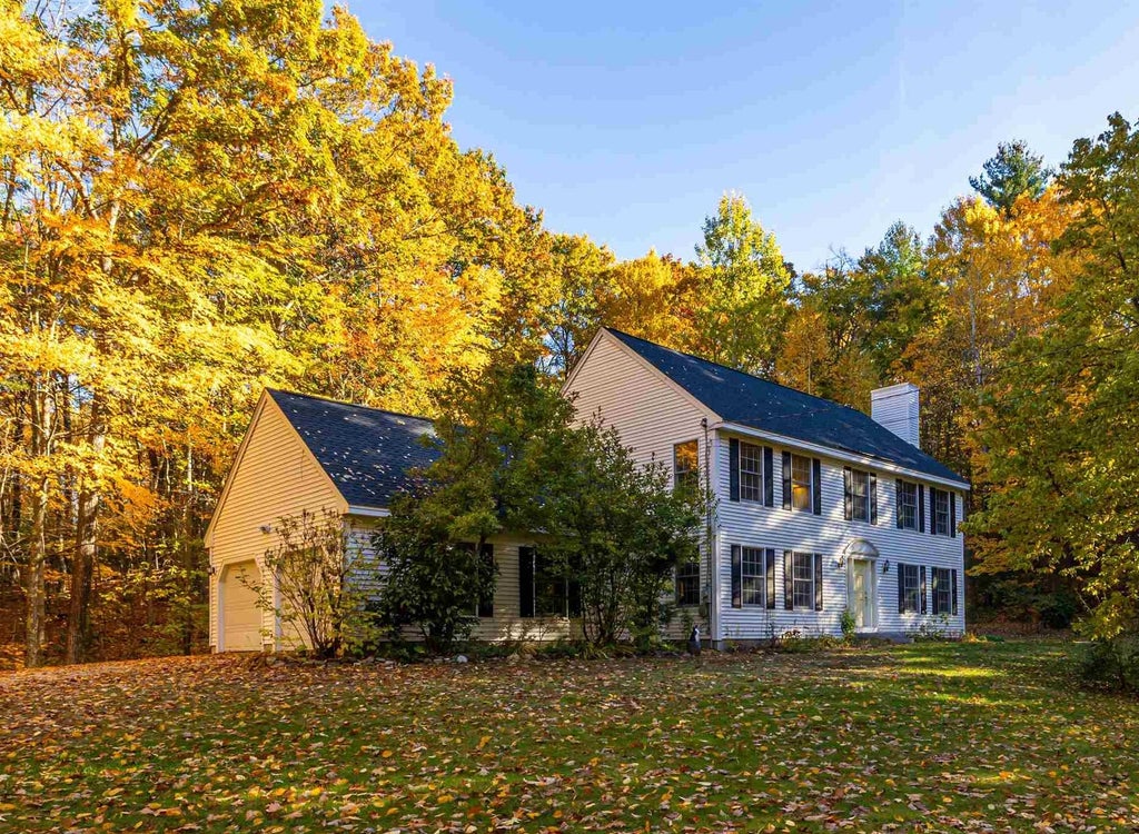 Photo of 386 Gage Hill Road, Hopkinton, NH 03229 (MLS # 5114853)