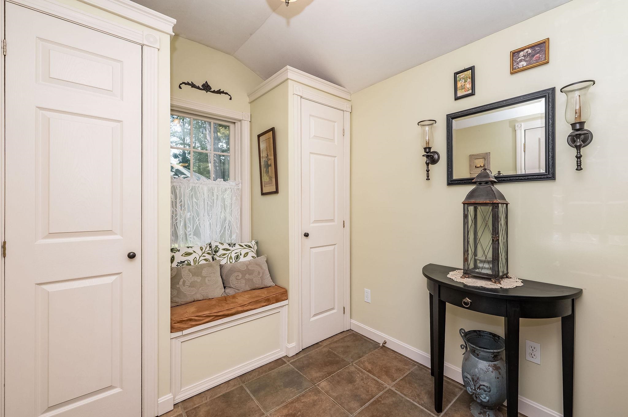 67 Dry Hill Road