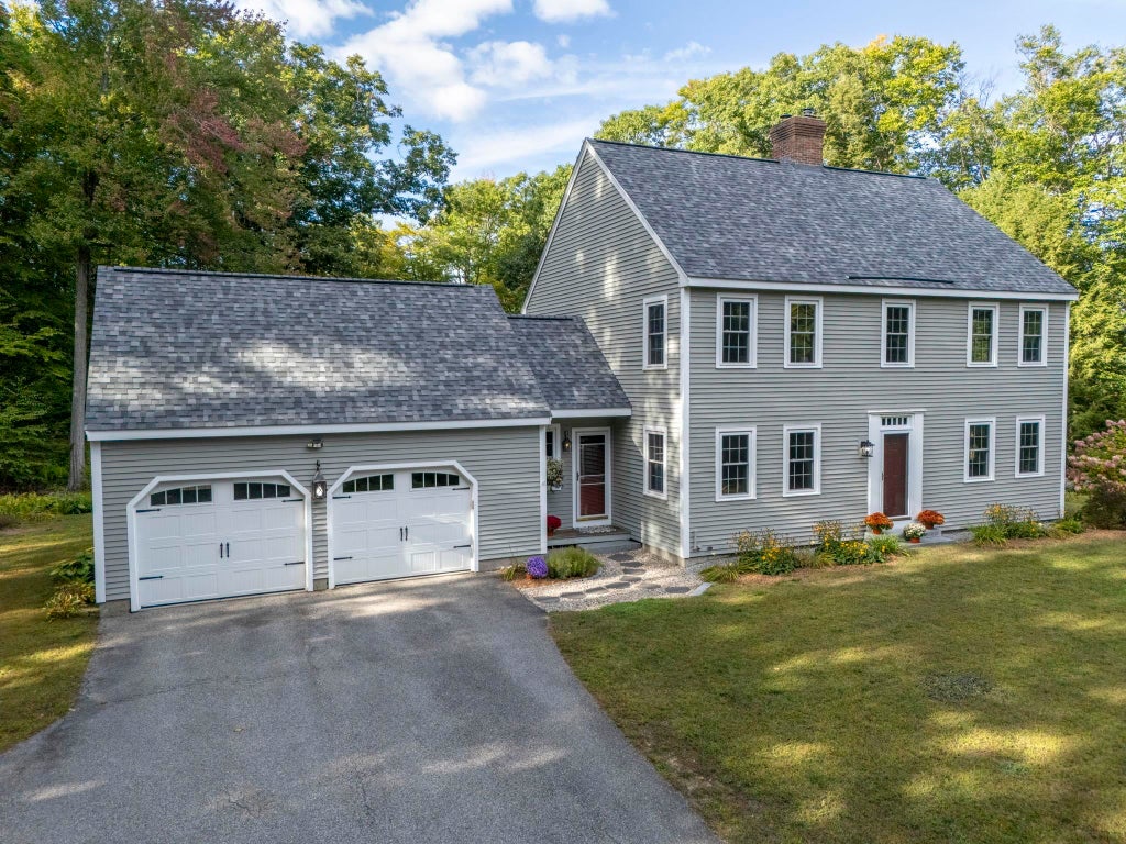 Photo of 90 Deer Run Road, Henniker, NH 03242 (MLS # 5111458)