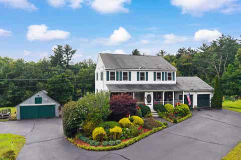 Photo of 438 Pembroke Street, Pembroke, NH 03275 (MLS # 5105861)
