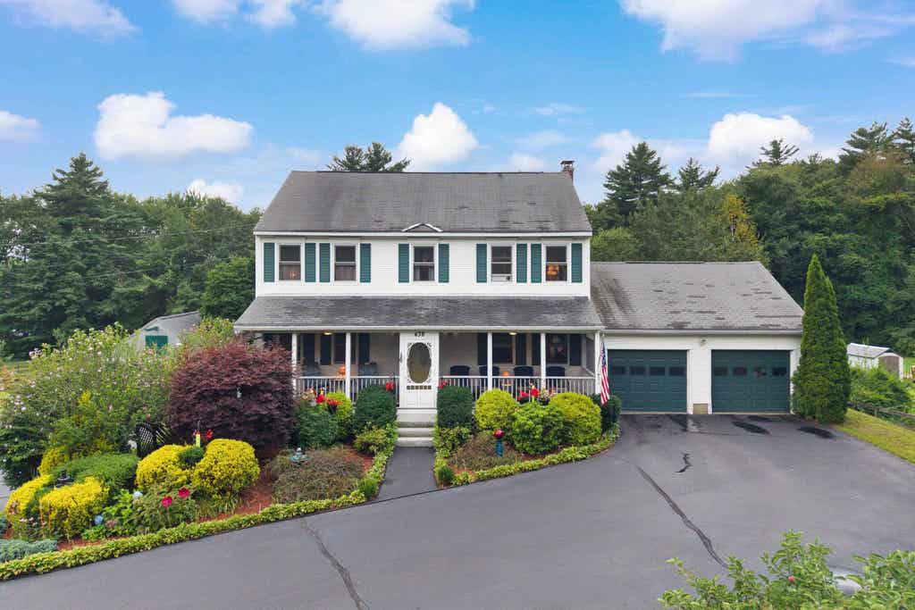 Photo of 438 Pembroke Street, Pembroke, NH 03275 (MLS # 5105861)