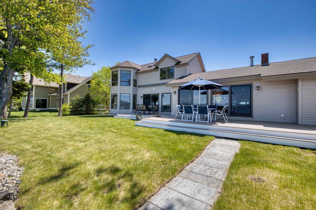 Photo of 44 Long Sands Road, Ossipee, NH 03814 (MLS # 5091198)