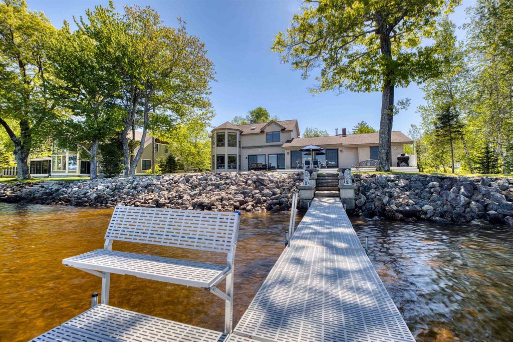 Photo of 44 Long Sands Road, Ossipee, NH 03814 (MLS # 5091198)