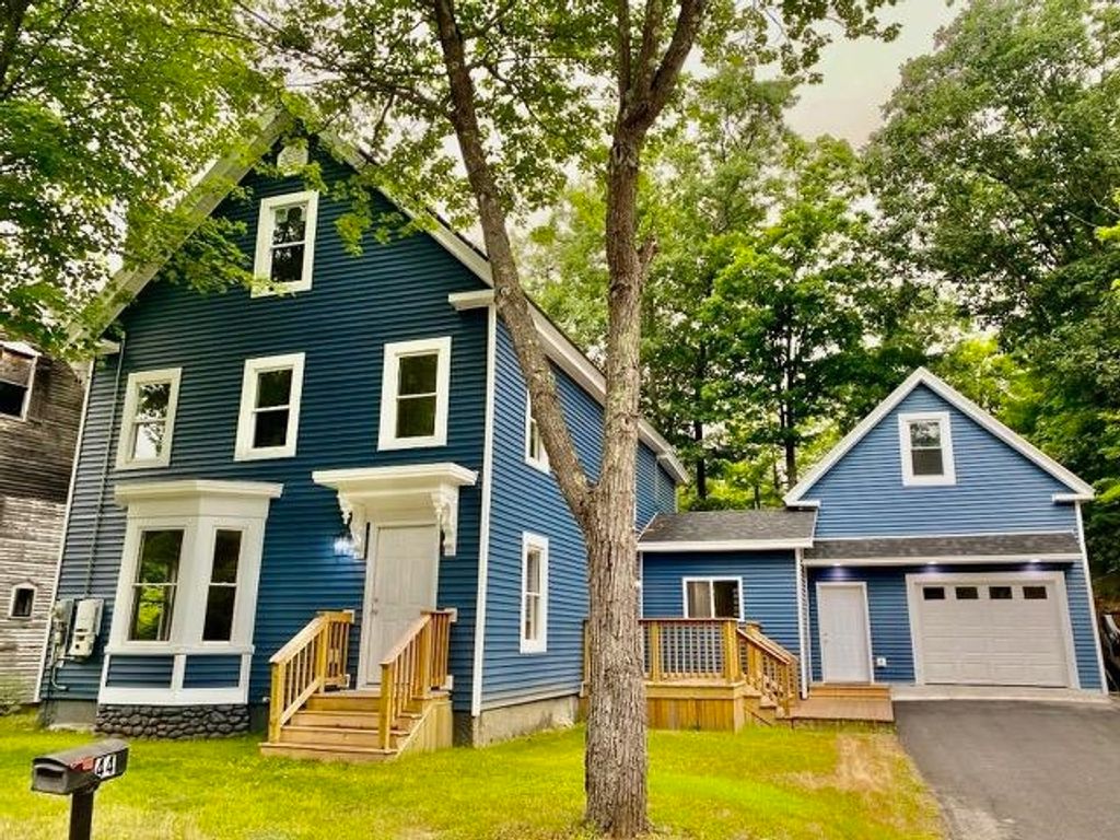 Photo of 44 Lone Star Avenue, Farmington, NH 03835 (MLS # 5100040)