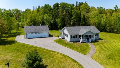 Photo of 45 Northwoods Drive, Whitefield, NH 03598 (MLS # 5091486)