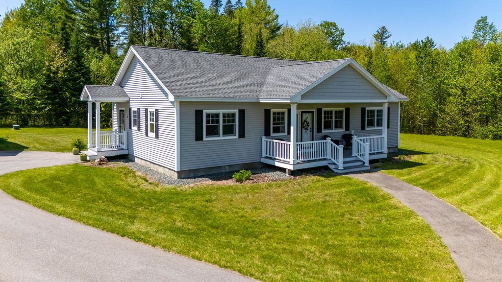 Photo of 45 Northwoods Drive, Whitefield, NH 03598 (MLS # 5091486)