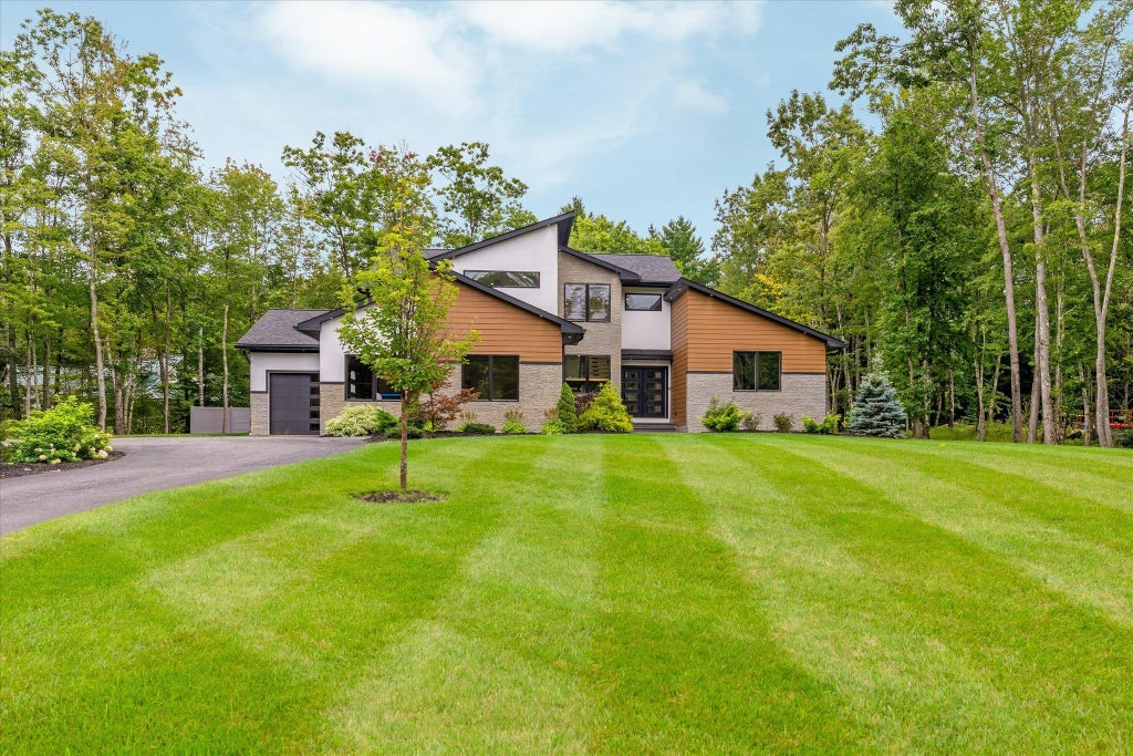 Photo of 47 Old Military Road, Rindge, NH 03461 (MLS # 5108549)