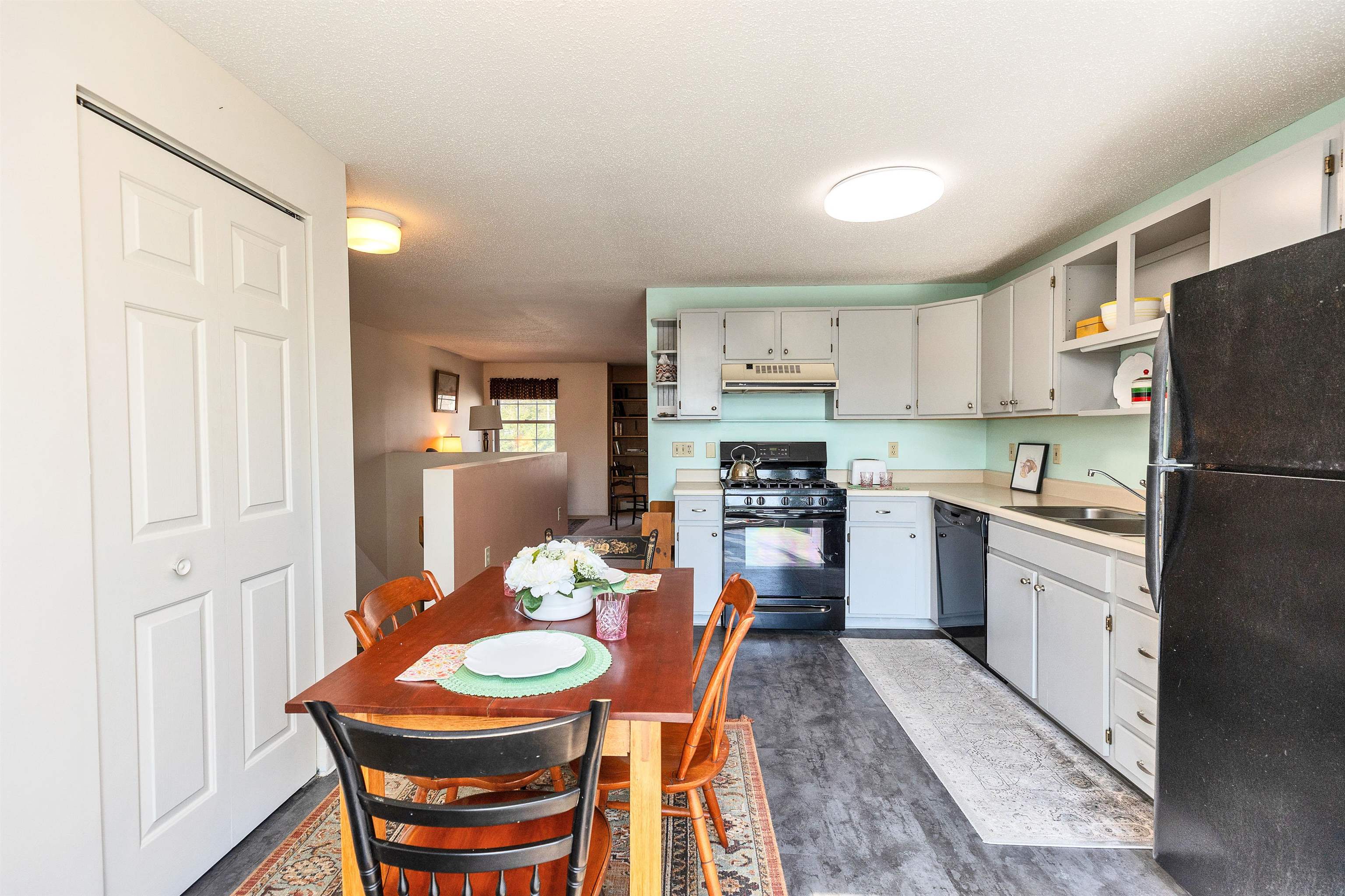 105 Southfield Lane