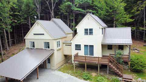 Photo of 917 Washburn Road, Alexandria, NH 03222 (MLS # 5106517)