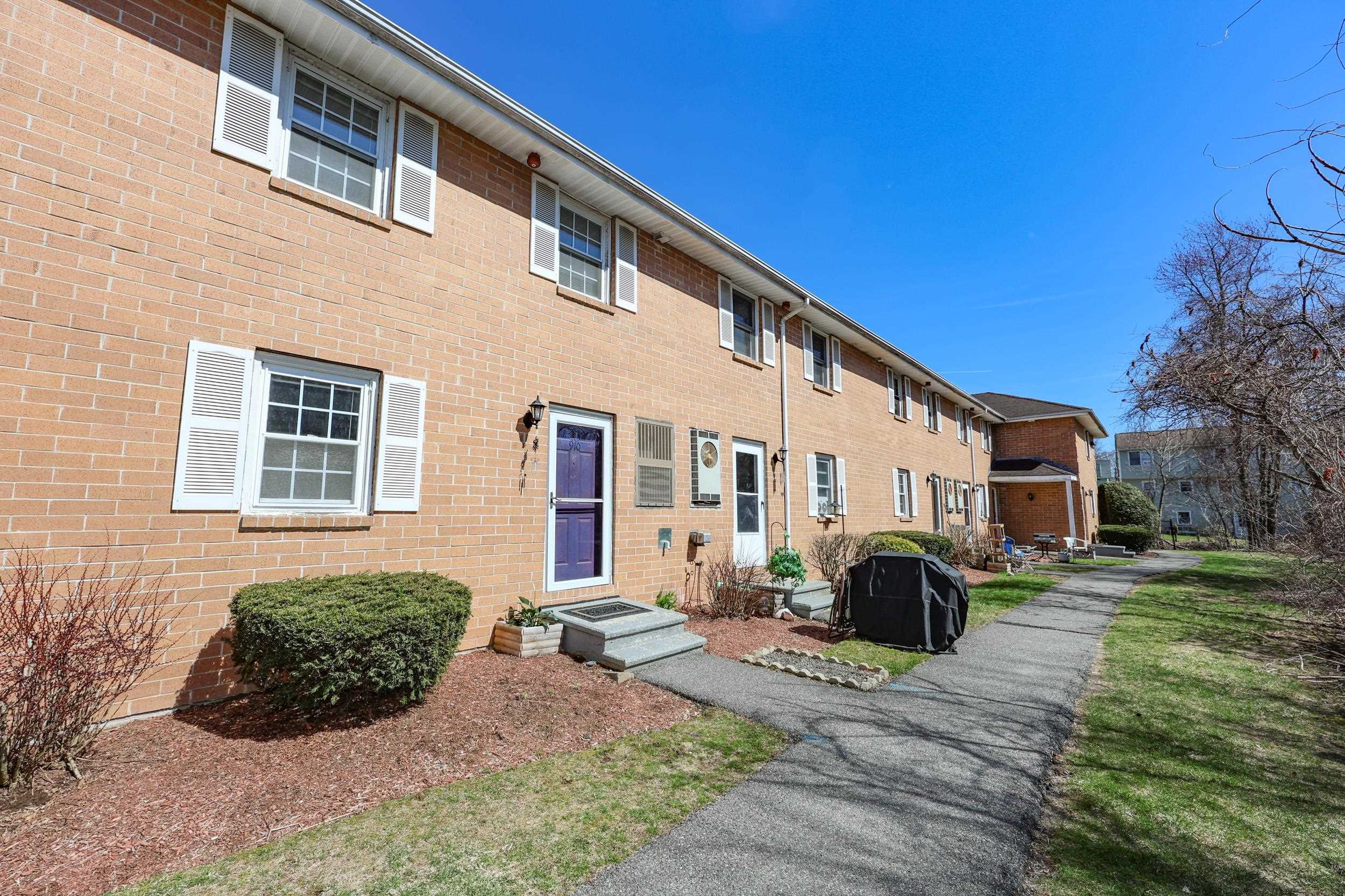 910 Elmwood Drive